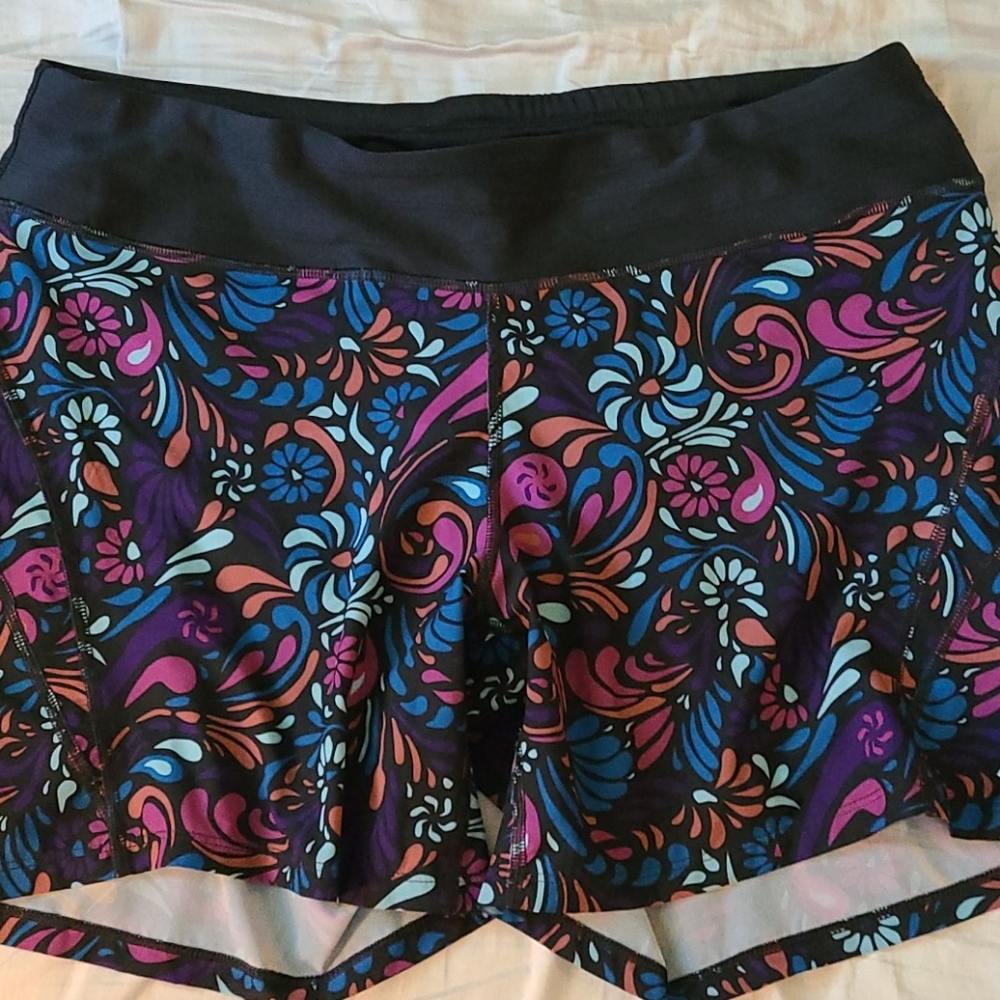 Skirtsports go longer shorts